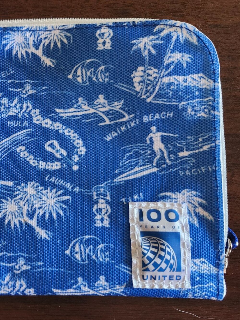 United Airlines 1st Class Reyn Spooner Travel Amenity Kit 2026 Hawaii **NWT**